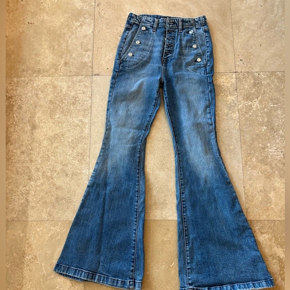 7 FOR ALL MANKIND
Portia Megaflare High-Rise Stretch-Cotton Jeans (J3) - Picture 4 of 7